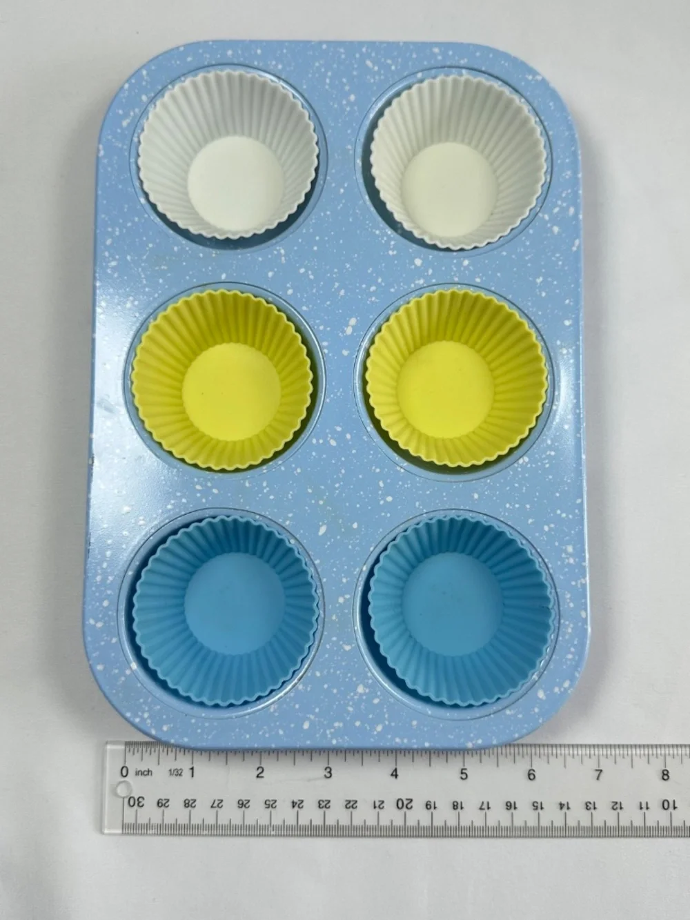 Speckled Blue Cupcake Pan  Removable Silicone Cups  Blue, Yellow, White 6 Cups